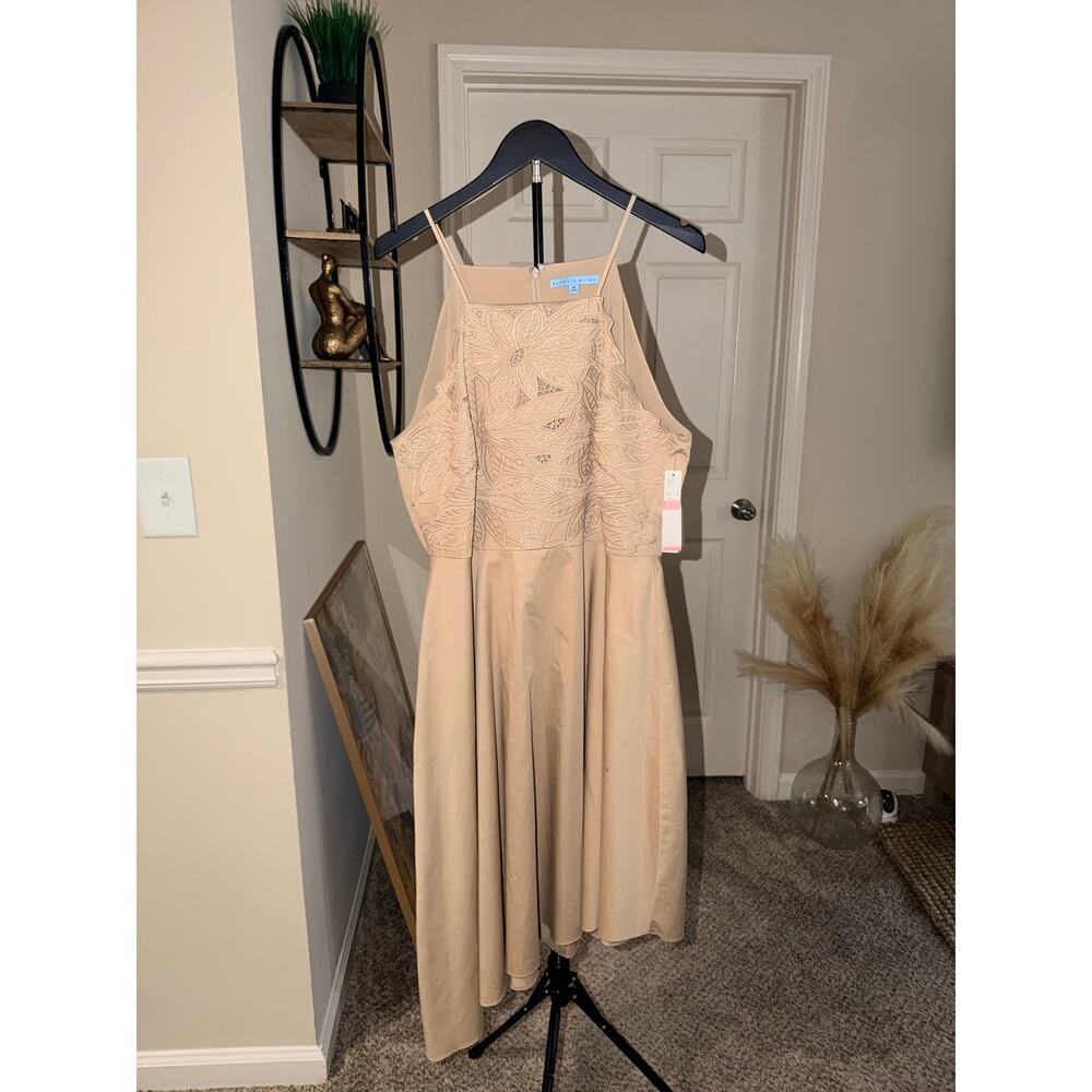 Antonio Melani NWt Asymetrical Dress biege Cotton Blend Leaf Embroidered 14